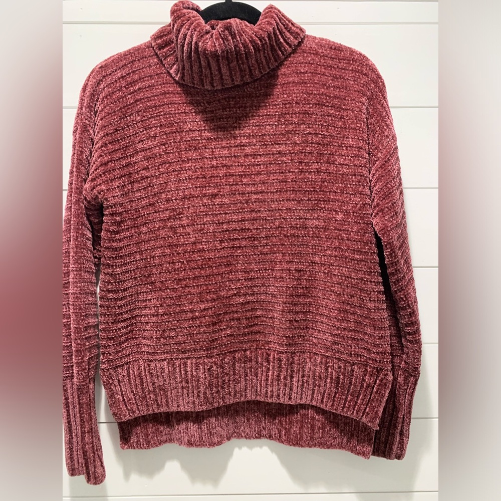 Pink Rose, XSmall super soft sweater with turtle neck.